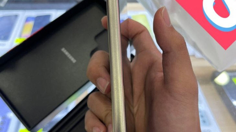 ชม Samsung Galaxy S24 Ultra สี Titanium Gray ก่อนเปิดตัว